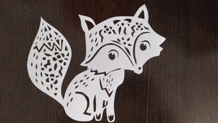 Украшения из бумаги на окна лиса