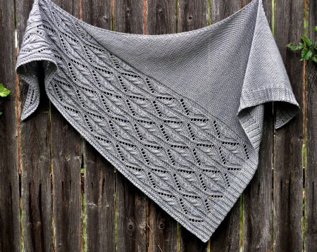 Шаль-бактус Lacy Leaf Shawl.