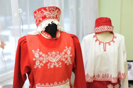 Национальный орнамент Карелов