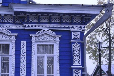 Резные фасады домов