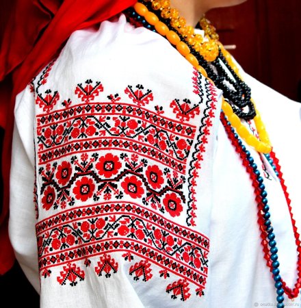 Украинские вишиванки