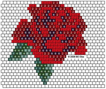 Маленькие вышивки из бисера