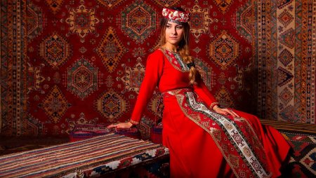 Армянская Национальная ткань
