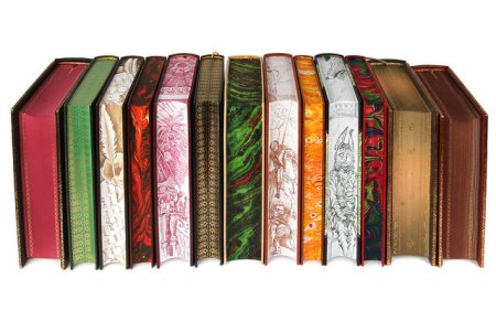 Цветные корешки книг
