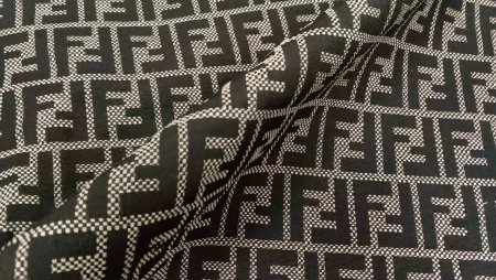 Орнамент Fendi