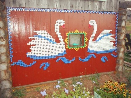 Панно из бутылочных крышек