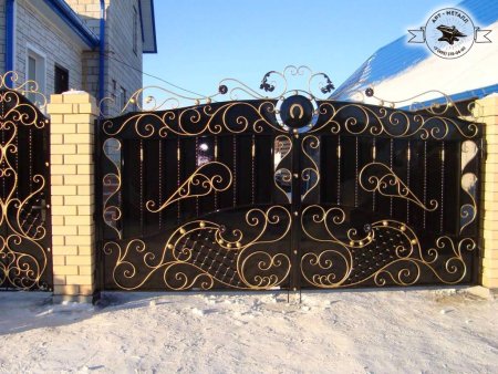 Узорные заборы из металла