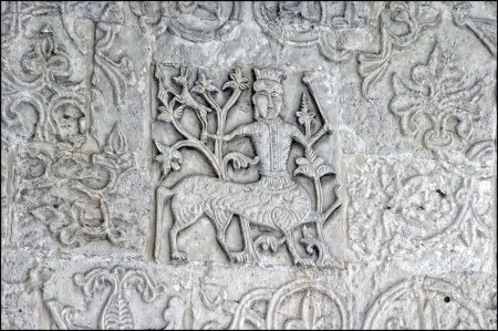 Белокаменная резьба Дмитриевского собора во Владимире