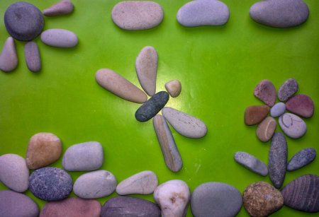 Аппликация из камней