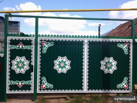 Орнамент на заборе