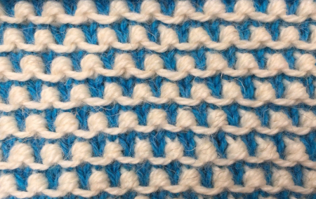 Двухцветный узор "жемчужные узелки"