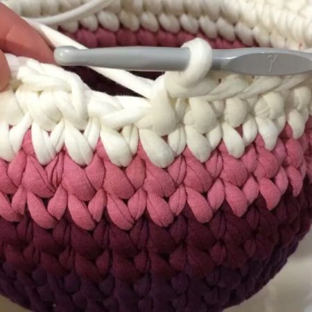 Сумка вязаная крючком из шнура