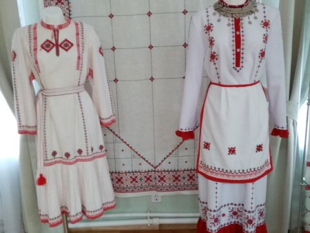 Чувашские узоры на платьях