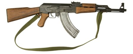 АК 47 сбоку на белом фоне