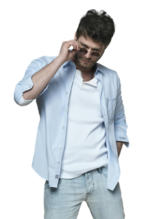 Алекс Петтифер