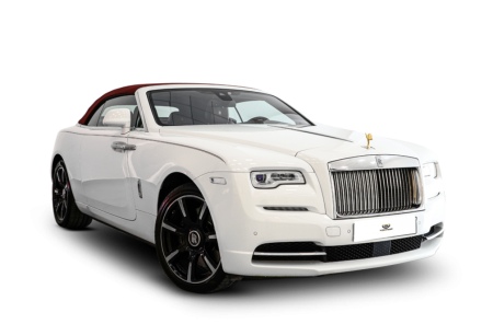 Rolls-Royce Wraith на белом фоне