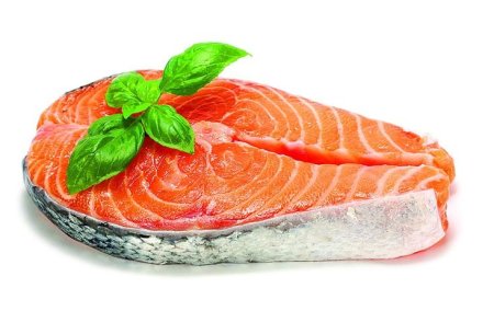 Лосось на белом фоне