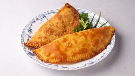 Пирожки чебуреки