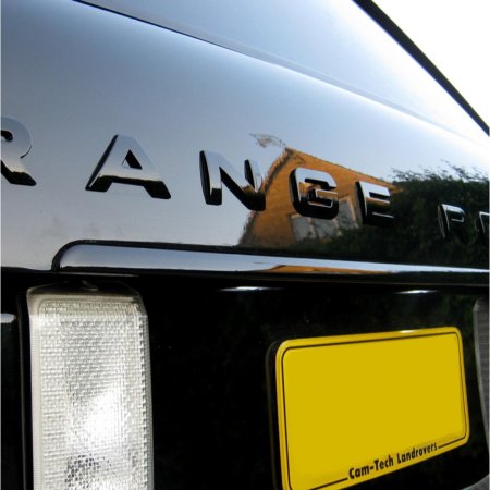 Черные матовые буквы range Rover