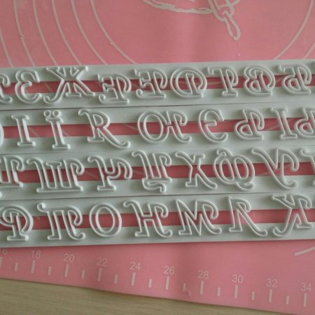 Буквы из мастики