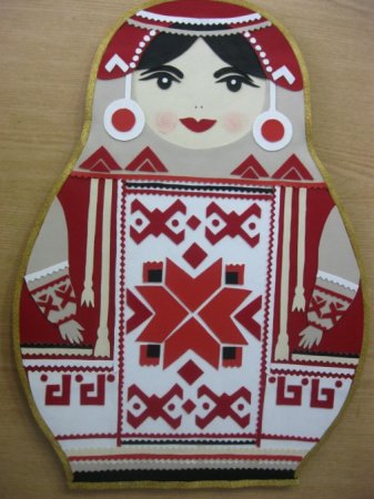 Прорезные силуэты матрешек