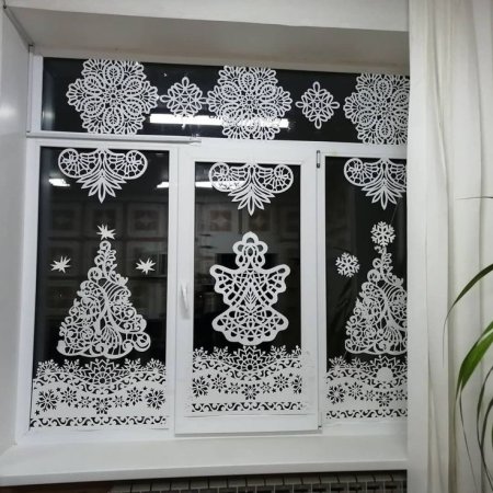 Ажурные украшения на окна