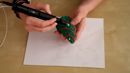 Раскраски новогодние шары