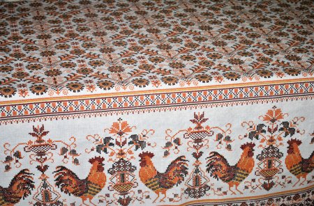 Скатерть с петухами