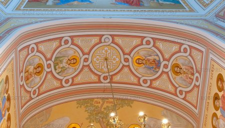 Роспись храма Виноградная лоза