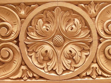 Орнаментальная резьба прорезная