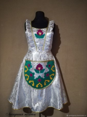 Вышитые фартуки татарские