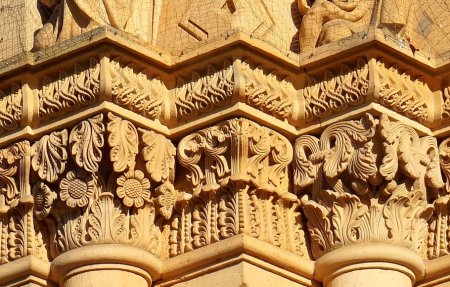 Орнамент на зданиях