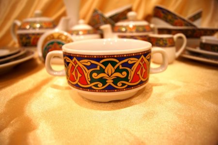 Казахский орнамент на посуде