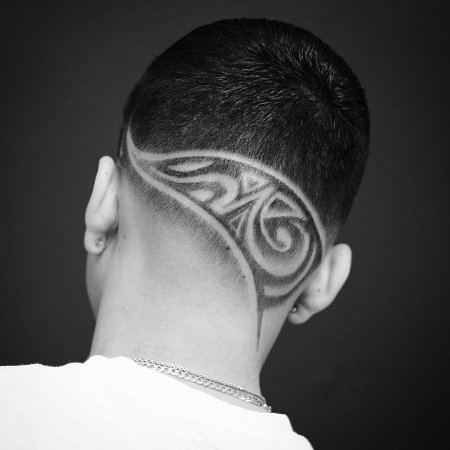 Выбривание узоров на голове