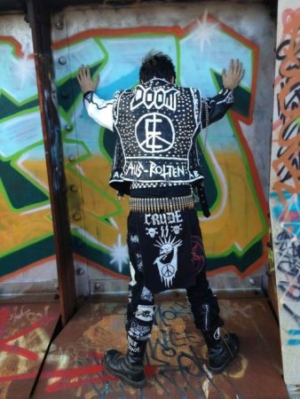 Нашивки crust Punk