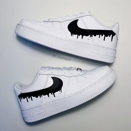 Nike Air Force 1 на кроссовках