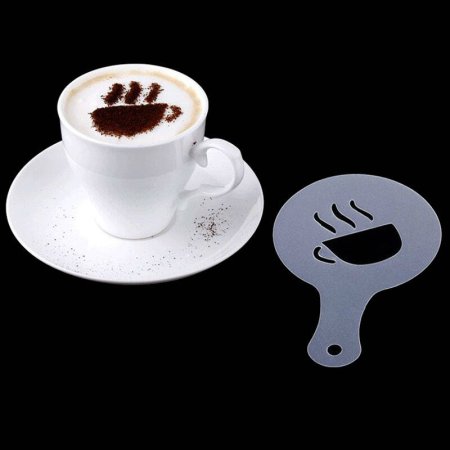 Кофейный рисунок с помощью трафарета