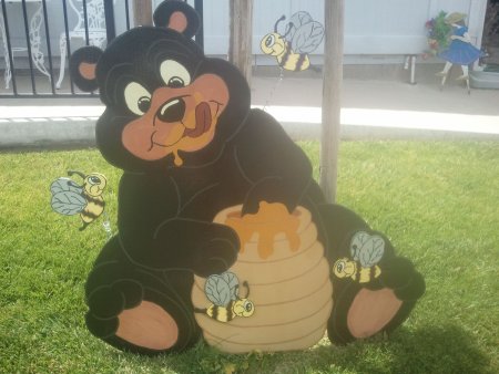 Медведь из фанеры для сада