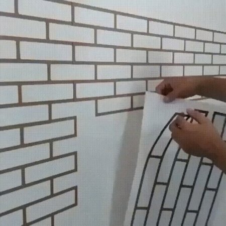 Имитация кирпичной кладки на стене