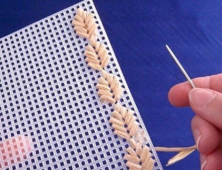 Пластиковая канва для вышивания