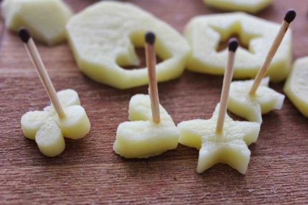 Рисование штампами из картофеля