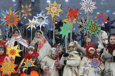 Рождественская звезда колядовщики