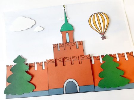 Поделка Кремль