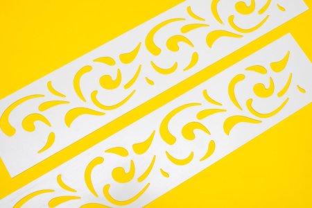 Трафарет для бордюра на стене