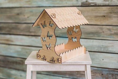 Выпиливание кормушки для птиц