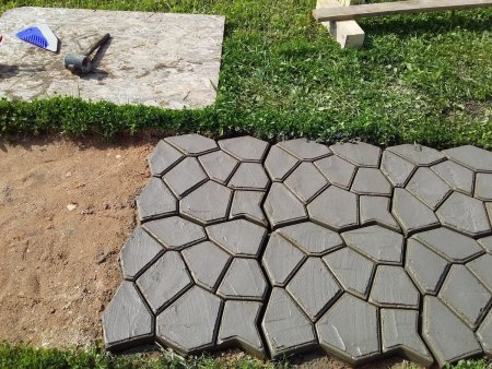 Форма для отливки садовых дорожек 50*50*6см Vortex / 2