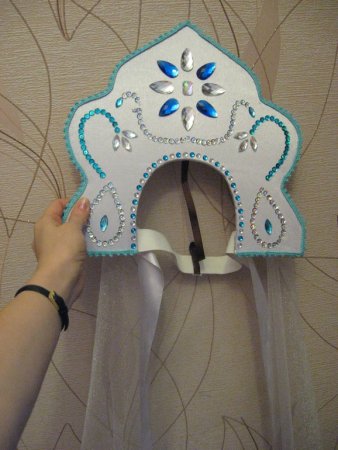 Корона Снегурочки из бумаги