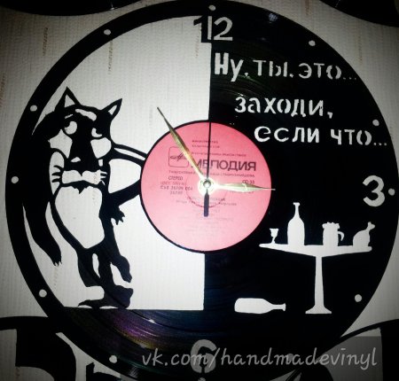 Часы из виниловых пластинок трафареты