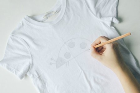 Трафареты для декора футболок своими руками
