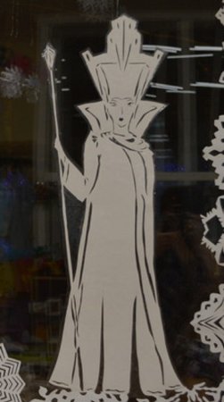 Снежная Королева трафарет на окна